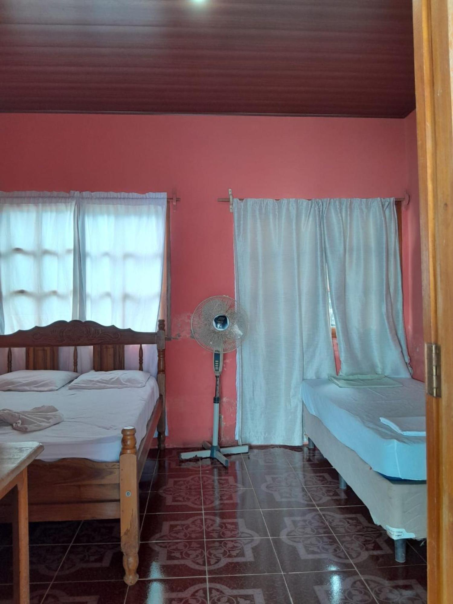 Mérida Hostel Los Chocoyos מראה חיצוני תמונה
